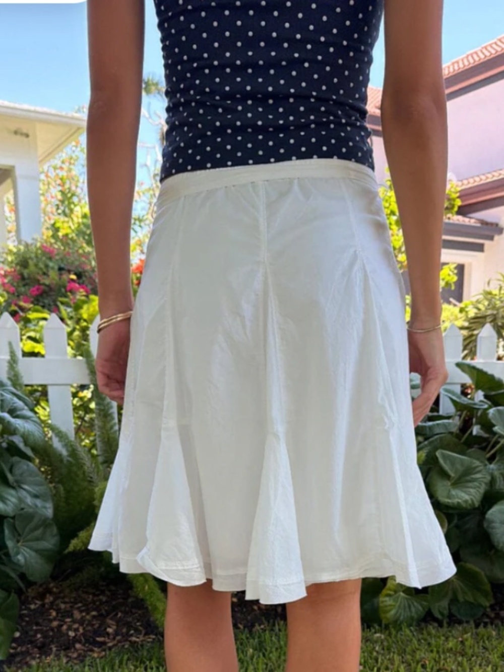 Brandy Melville Justine Skirt White - Picture 3 of 4